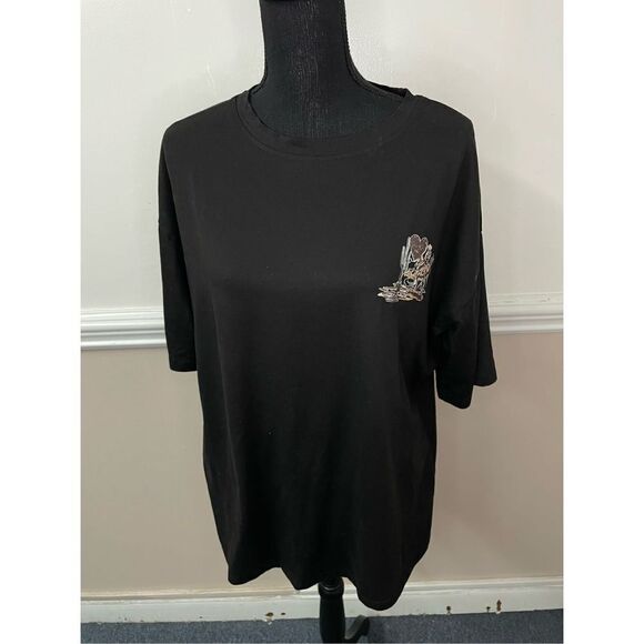 Lainey Wilson I Got A Heart Like A Truck Black Short Sleeve Shein Tee Size Med - Picture 1 of 8